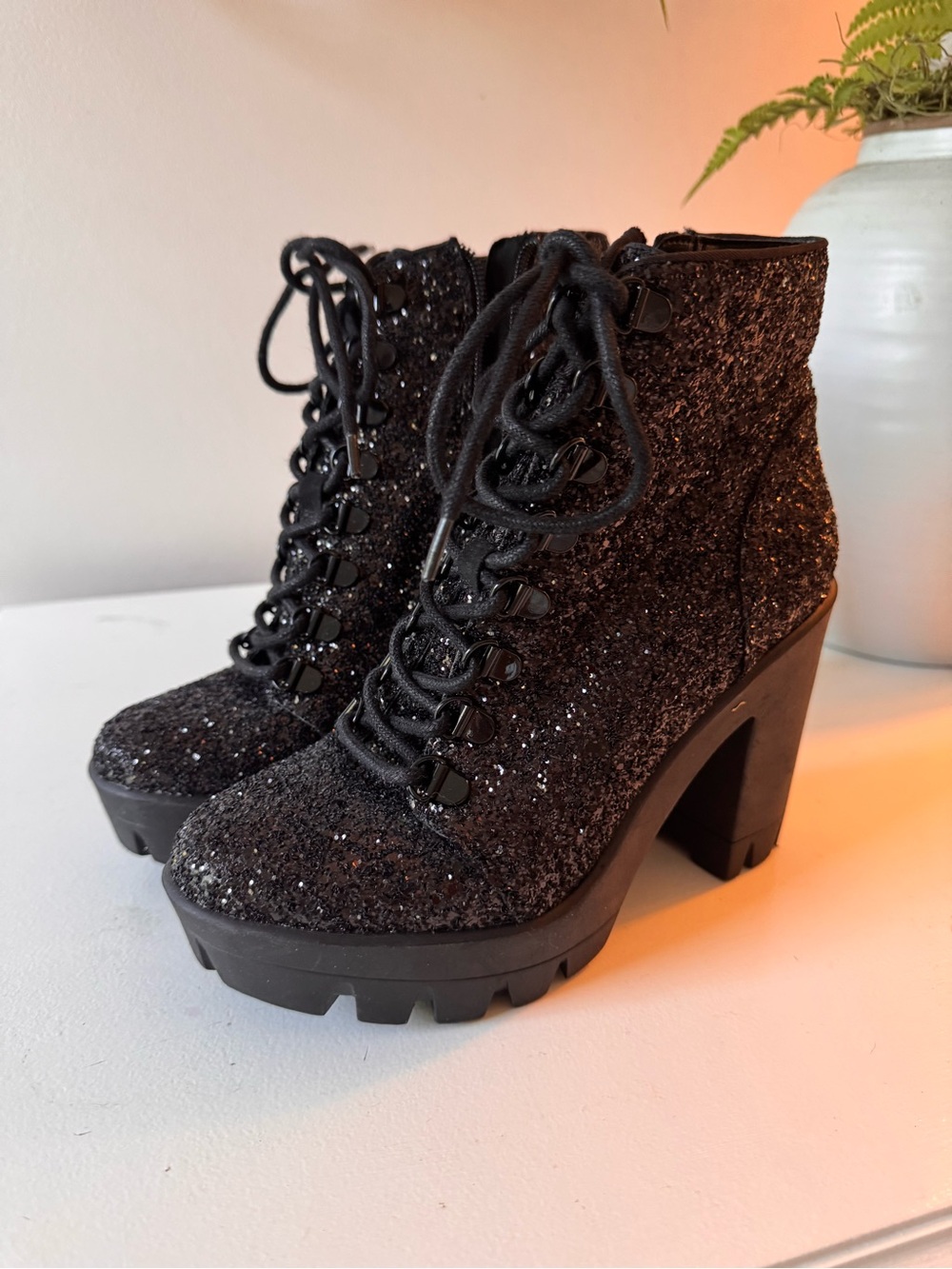 6.5 Jessica Simpson Black Glitter Lace-Up Platform Ankle Boots